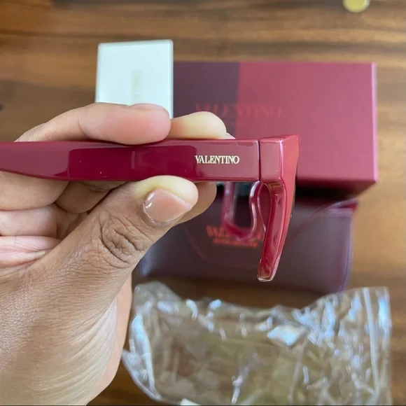 VALENTINO Rouge Absolute Rockstud Sunglasses NWT